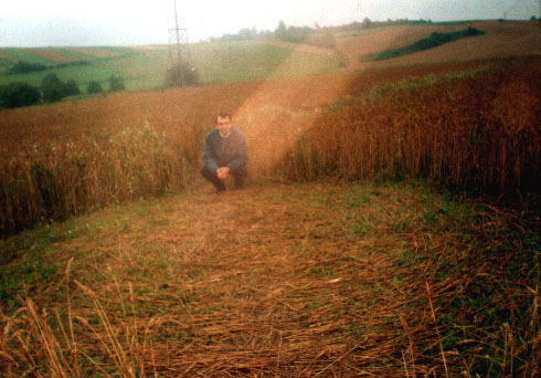 Fot. #2a: Zdjecie niewidzialnego wehikulu UFO - patrz rys. Z_2_B2 z traktatu [4c]